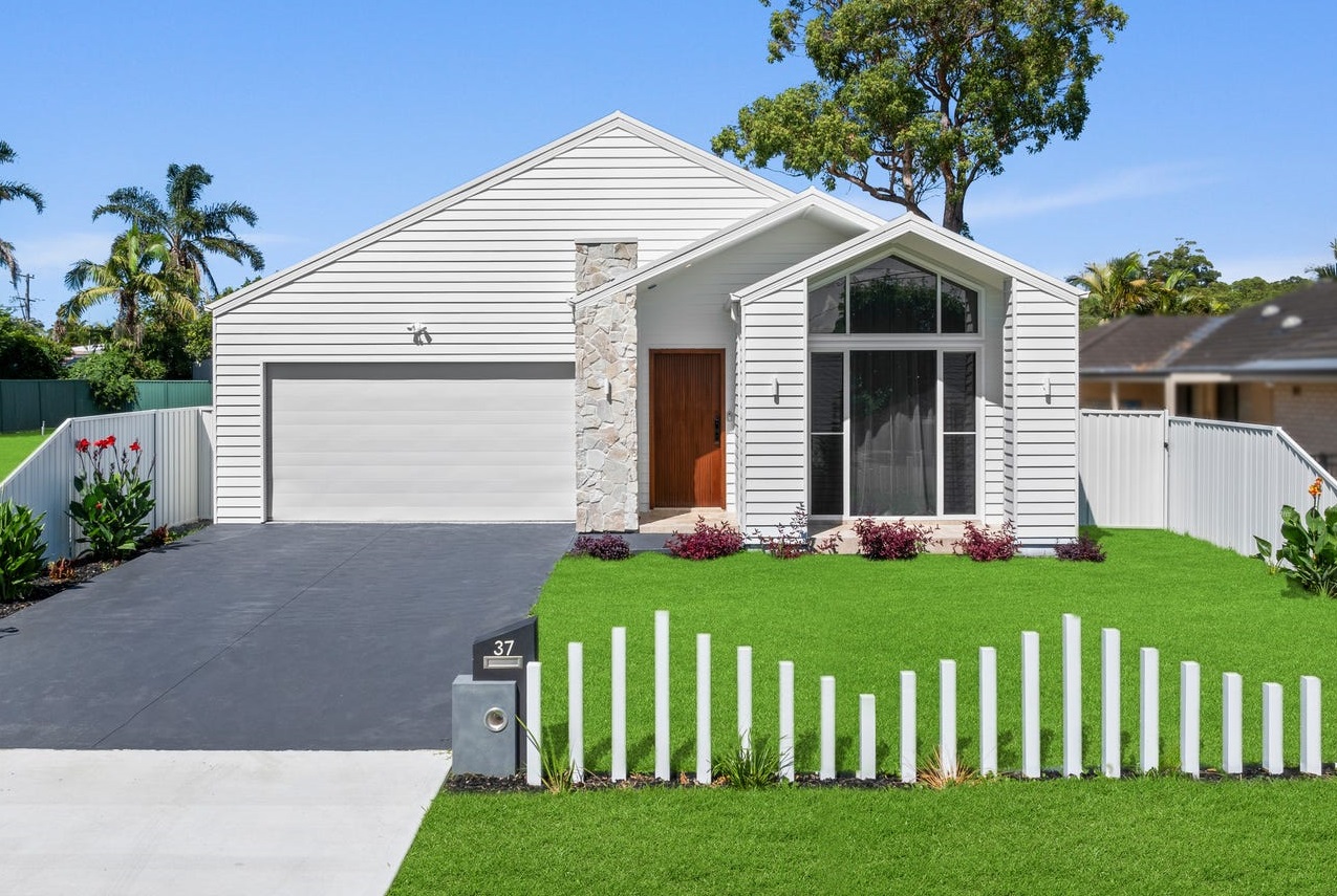37 Bloomfield, Long Jetty Photo 13